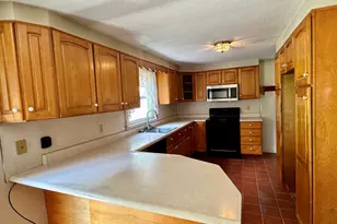 5 Highland Rd, Windsor Locks, CT 06096 - Photo 6