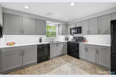 81 Warren Avenue, Vernon, CT 06066 - Photo 2