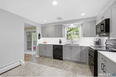 81 Warren Avenue, Vernon, CT 06066 - Photo 4