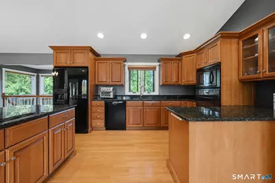 2 Sunnyside Avenue, Danbury, CT 06811 - Photo 4