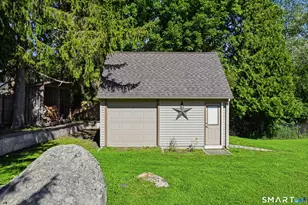 2 Sunnyside Ave, Danbury, CT 06811 - Photo 32