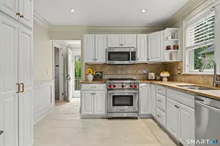 114 Webb Ave, Stamford, CT 06902 - Photo 6