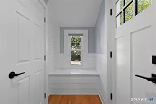 38 Beecher Pl, New Haven, CT 06512 - Photo 14