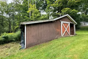 136 Losaw Rd, Winchester, CT 06098 - Photo 38