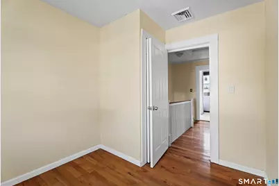 302 Dover Street, Bridgeport, CT 06610 - Photo 18