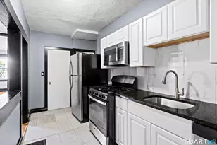 302 Dover St, Bridgeport, CT 06610 - Photo 10