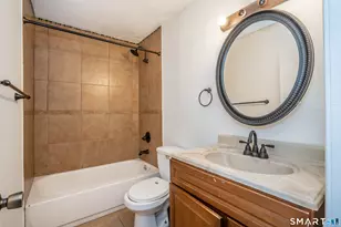 2 Craftwood Rd, Waterbury, CT 06704 - Photo 14