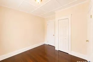 302 Lakeview Ave, Waterbury, CT 06705 - Photo 18