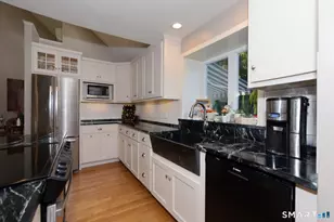 4 Sears Pl, East Hampton, CT 06424 - Photo 4