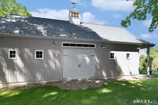 4 Sears Pl, East Hampton, CT 06424 - Photo 32