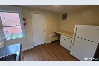 942 Wethersfield Avenue #3, Hartford, CT 06114 - Photo 8