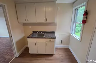 942 Wethersfield Ave, Hartford, CT 06114 - Photo 10