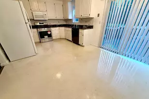 2605 Albany Ave, West Hartford, CT 06117 - Photo 6