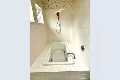 2605 Albany Avenue, West Hartford, CT 06117 - Photo 22