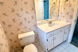 2605 Albany Ave, West Hartford, CT 06117 - Photo 24