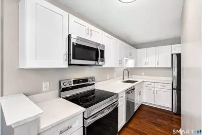 6 Wild Rose Court #6, Bloomfield, CT 06002 - Photo 6