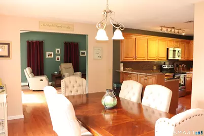 2 Metacomet Drive, East Granby, CT 06026 - Photo 8