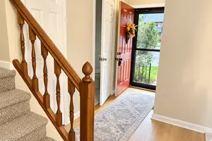 6 Kingsley Ct, West Hartford, CT 06110 - Photo 2