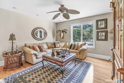 690 Forest Road #463, West Haven, CT 06516 - Photo 6