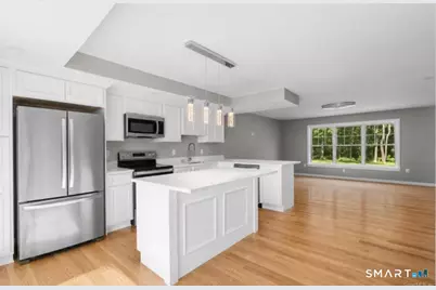 15 Colby Court #B, New Haven, CT 06515 - Photo 2
