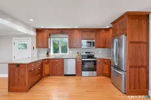 73 Alden St, Fairfield, CT 06824 - Photo 8