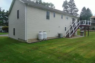 58 Clyde St, Watertown, CT 06779 - Photo 6
