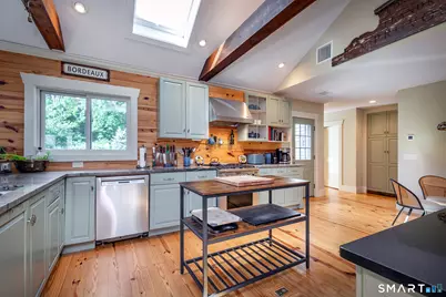 31 Bethwood Lane, Woodbury, CT 06798 - Photo 12