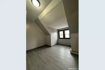 402 Sigourney Street #3rd Floor, Hartford, CT 06112 - Photo 8