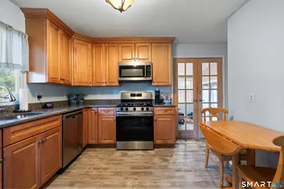 669 Bradley Street, East Haven, CT 06512 - Photo 10