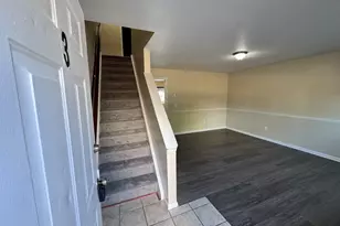 495 Scott Rd, Waterbury, CT 06705 - Photo 4
