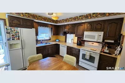 80 Yates Street, West Haven, CT 06516 - Photo 10