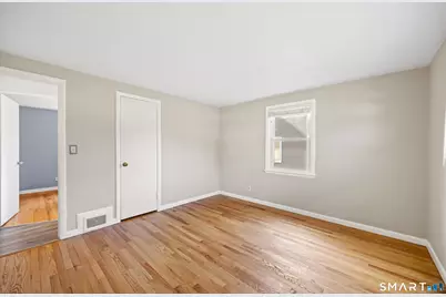 39 Whiteside Street, Newington, CT 06111 - Photo 14