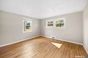 39 Whiteside St, Newington, CT 06111 - Photo 12