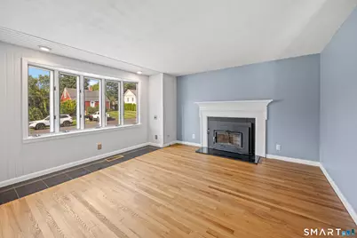 39 Whiteside Street, Newington, CT 06111 - Photo 4