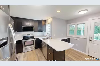 88 Vineyard Road, Hamden, CT 06517 - Photo 10