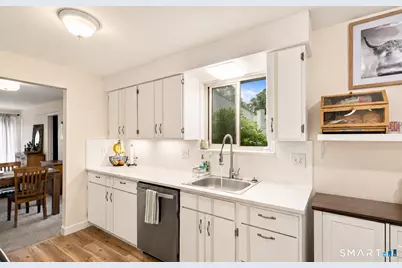 41 Happy Hollow Circle #D, Stratford, CT 06614 - Photo 4