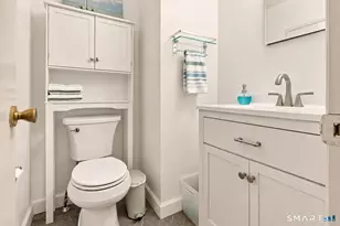 41 Happy Hollow Cir, Stratford, CT 06614 - Photo 18