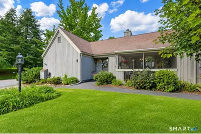 138 Bison Lane #B, Stratford, CT 06614 - Photo 1
