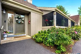 138 Bison Ln, Stratford, CT 06614 - Photo 6