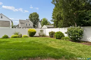 146 Sherman Ct, Fairfield, CT 06824 - Photo 34
