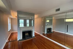 34 Essex St, Hartford, CT 06114 - Photo 4