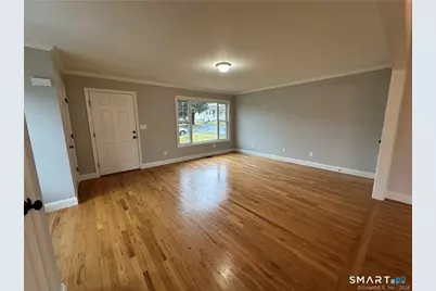 562 Light Street, Stratford, CT 06614 - Photo 4