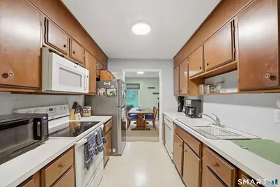 83 Courtland Avenue #5, Stamford, CT 06902 - Photo 8