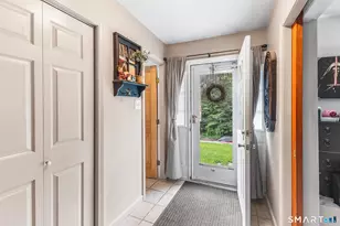 34 Pilgrim Trail, Woodbury, CT 06798 - Photo 2
