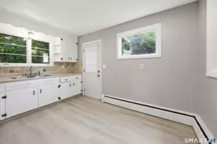 96 Oldham Ave, Waterbury, CT 06705 - Photo 4