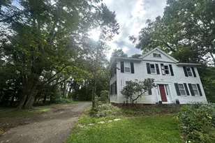 433 Simsbury Rd, Bloomfield, CT 06002 - Photo 4