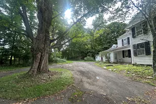433 Simsbury Rd, Bloomfield, CT 06002 - Photo 12
