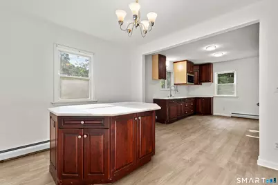 16 Griffin Road South, Bloomfield, CT 06002 - Photo 8