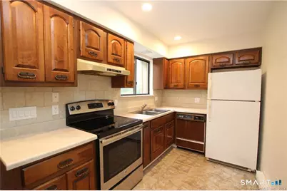8 Cawdor Burn Road #A, Brookfield, CT 06804 - Photo 2