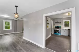10 Center St, Windsor Locks, CT 06096 - Photo 14